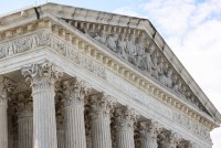 A photo of the Supreme Court's exterior.